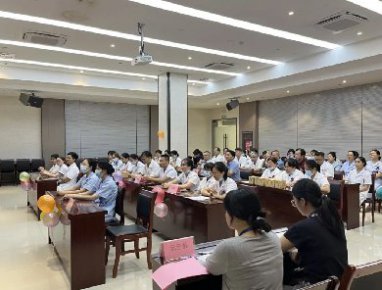 德馨于行，技精于勤——南宁春暖康复医院举行2025 年中国医师节主题庆祝活动