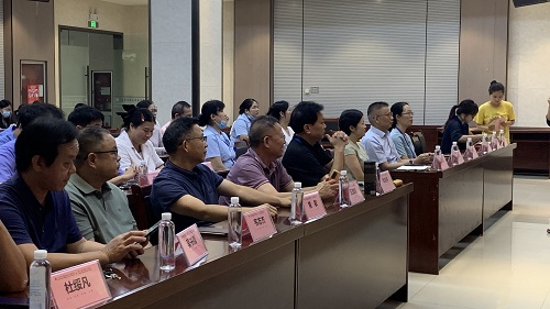 凝心聚力谋发展 砥砺奋进启新程  ——我院召开2025年第三季度员工大会